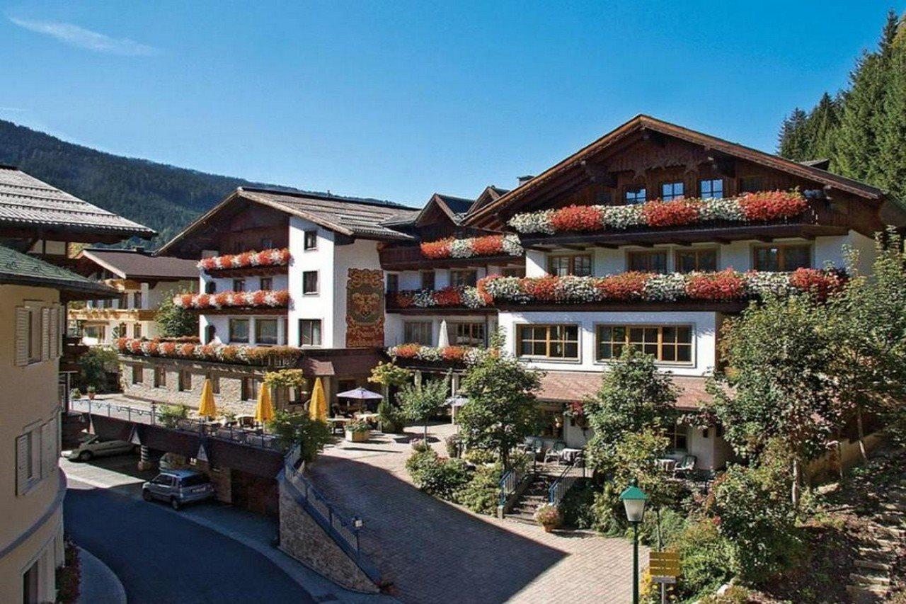 Hotel Am Sonnenhuegel Filzmoos Exterior photo